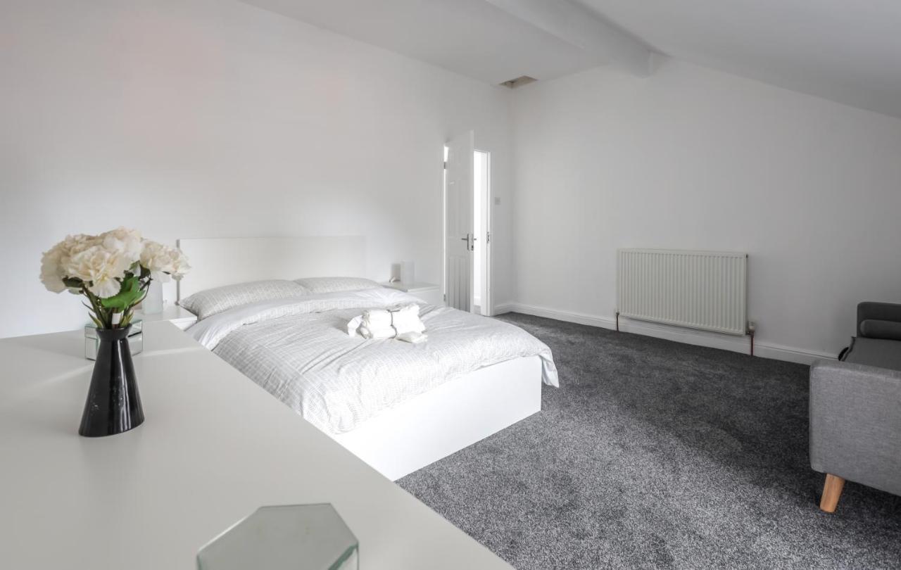 Spacious 4 Bed House In Birmingham, Suitable For Contractors Экстерьер фото
